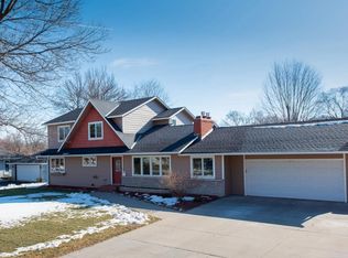 10233 Clinton Ave S, Bloomington, MN 55420