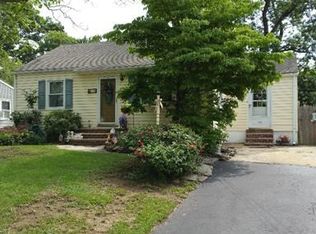 10 W Zoller Rd, East Brunswick, NJ 08816