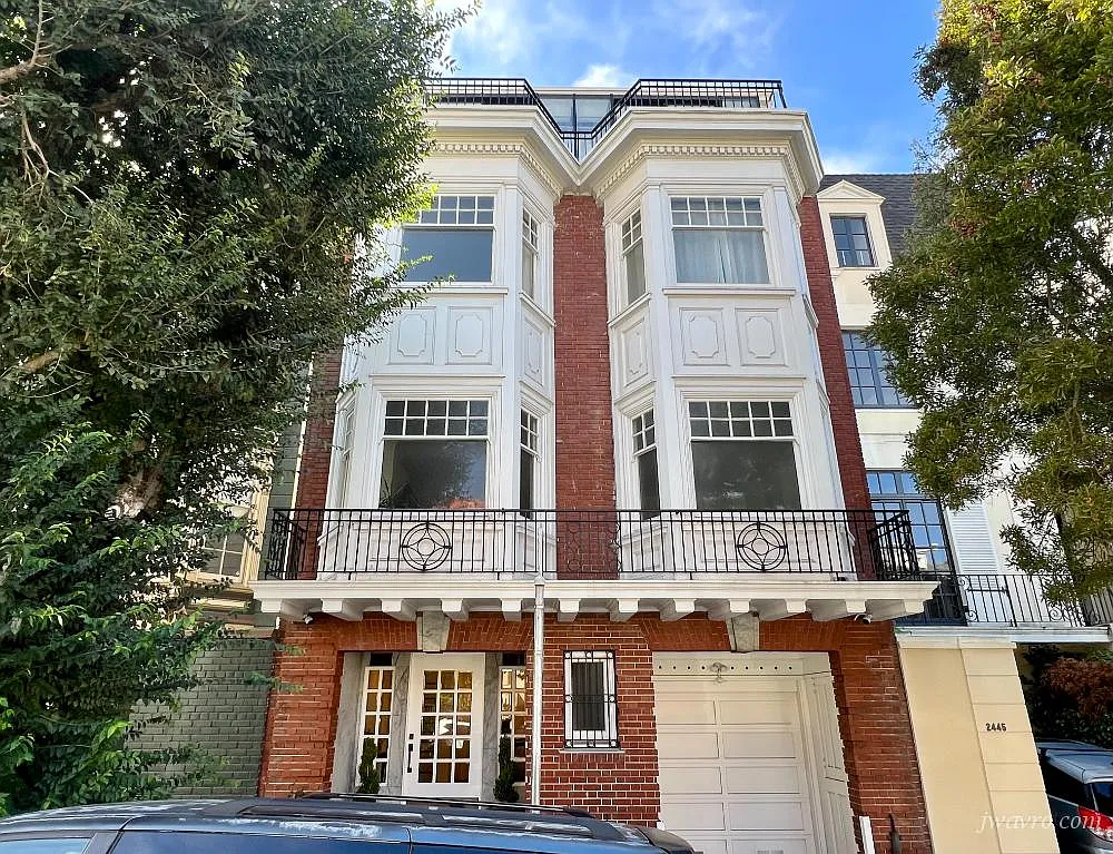 Stunning Pacific Heights Two Bed Two Bath — Photo 1