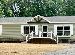 413 May White Rd, Cleveland, GA 30528