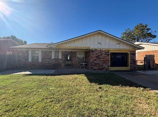 406 E Texas Dr, Anadarko, OK 73005