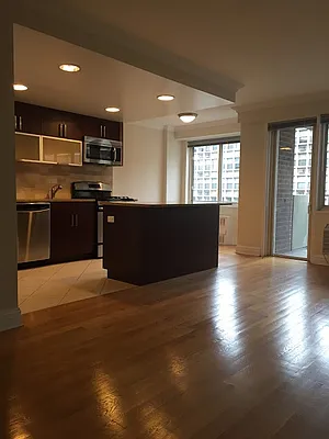 Rented by Stonehenge NYC LLC | media 18