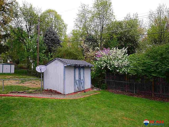 4th image of 7912 Broadview Dr
