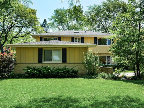 2nd image of 1819 Fieldwood Dr