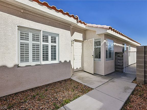 2nd image of 8768 Redtail Ct