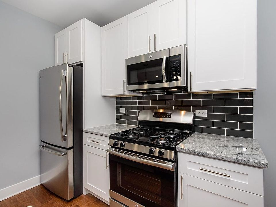 1st image of 1321 W Carmen Ave APT 1N