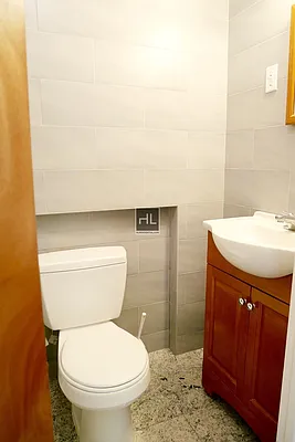 Rented by Highline Residential | media 30