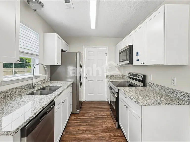 3688 SW Stonefield St — Photo 3