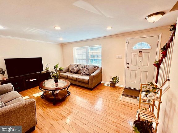 4th image of 3331 Wyndale Ct
