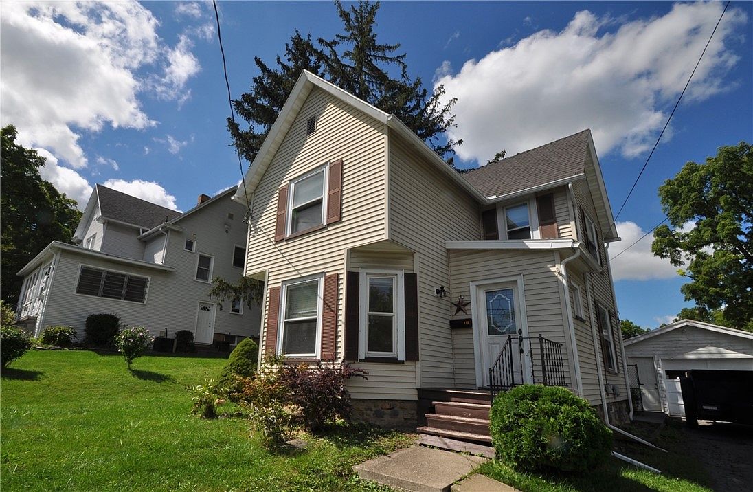 210 Bristol St, Canandaigua, NY 14424 Zillow