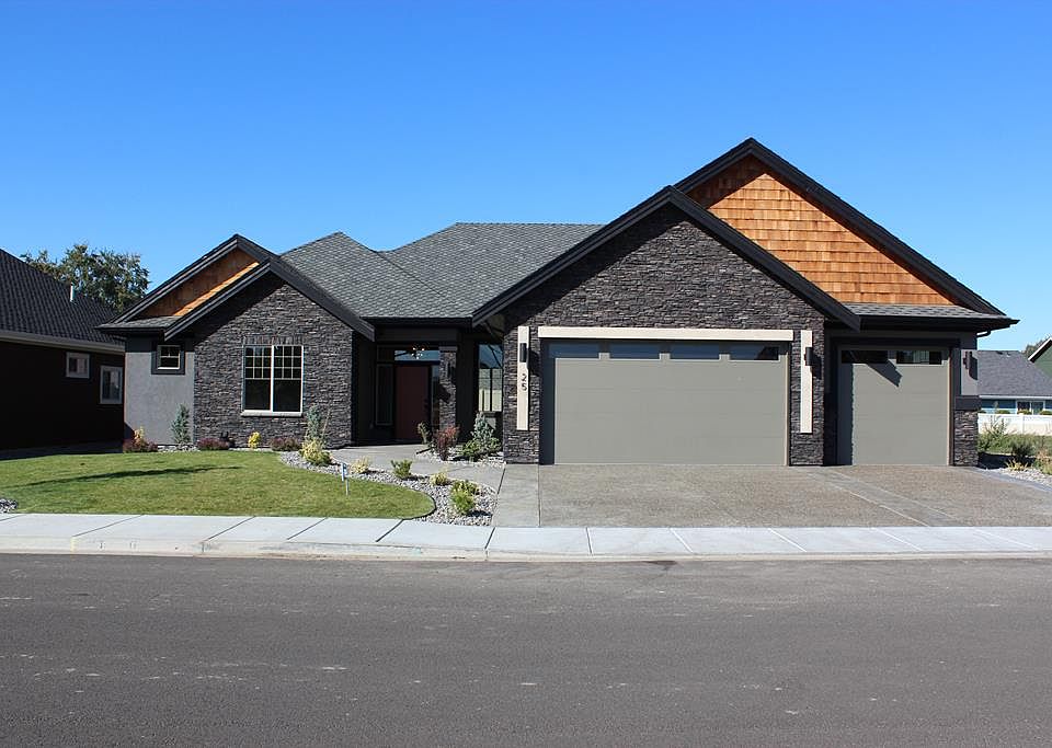 1st image of 25 NE Alpine Dr