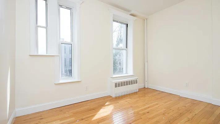Rented by Nooklyn NYC LLC | media 23