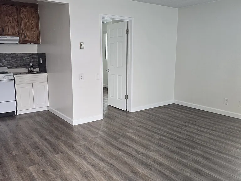 2108 San Anseline Ave #1 — Photo 5