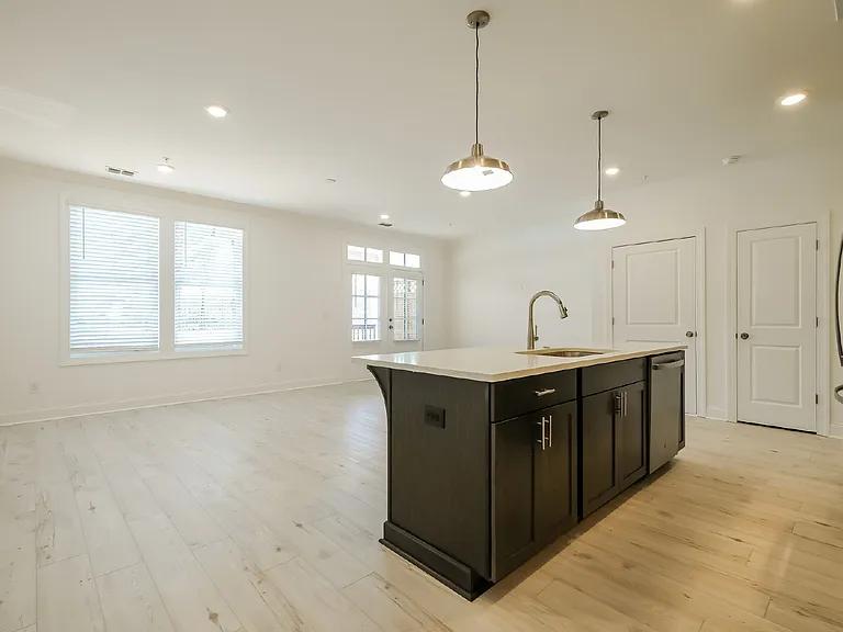 514 Alice Way #MARKET SQUARE AT SAW — Photo 13