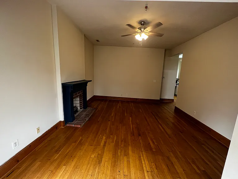 909 W Grace St #3 — Photo 4