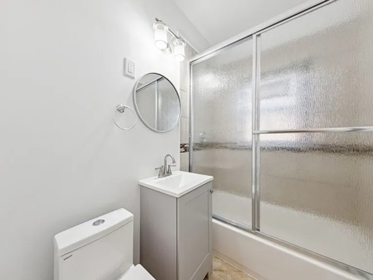 3322 Penn Ave N #2 — Photo 14