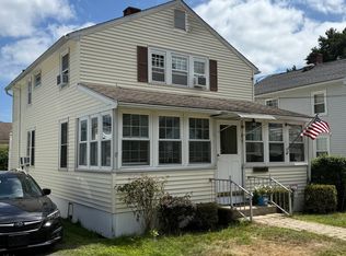 16 Springfield Rd, Old Lyme, CT 06371