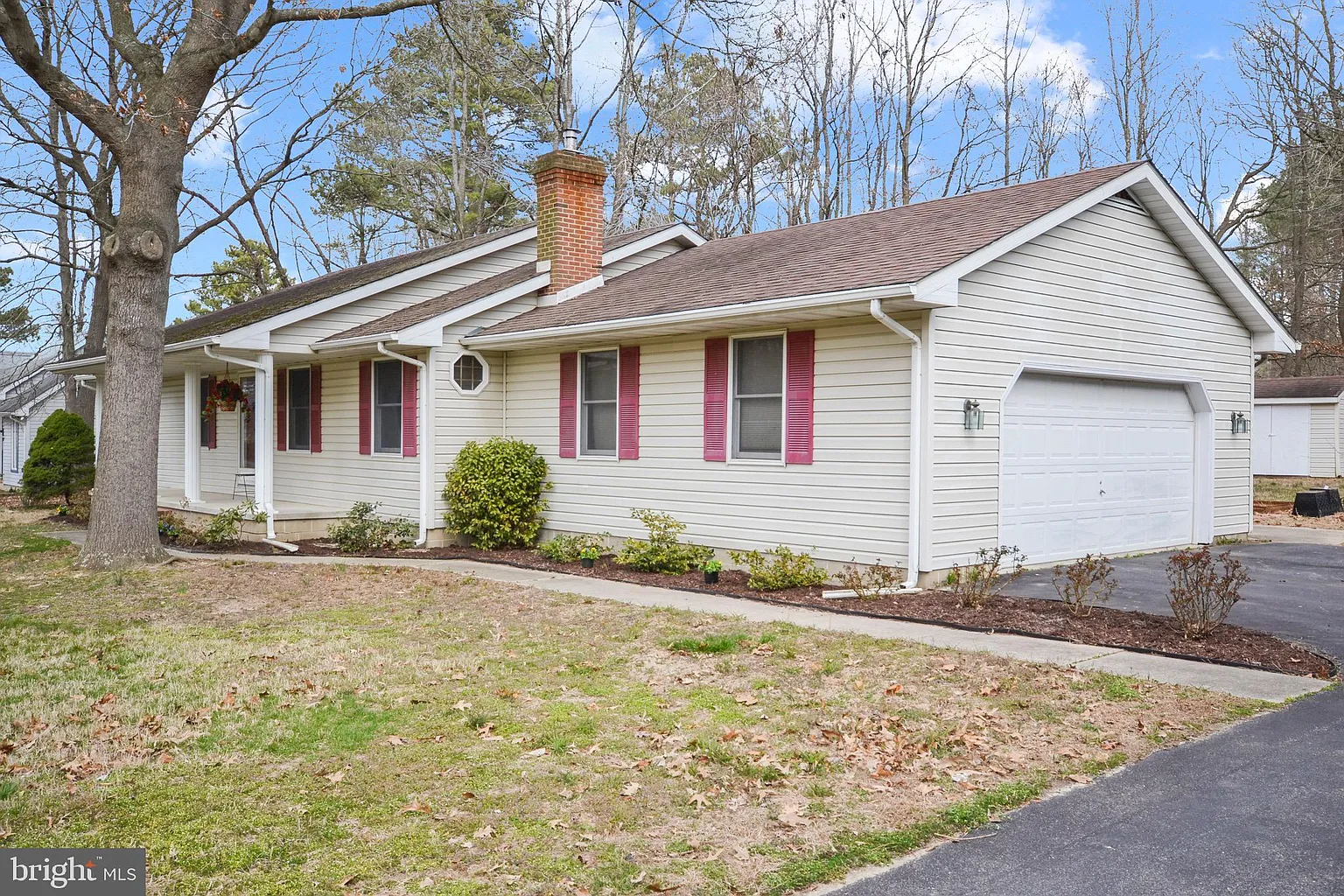 42 Lexington Dr photo 1