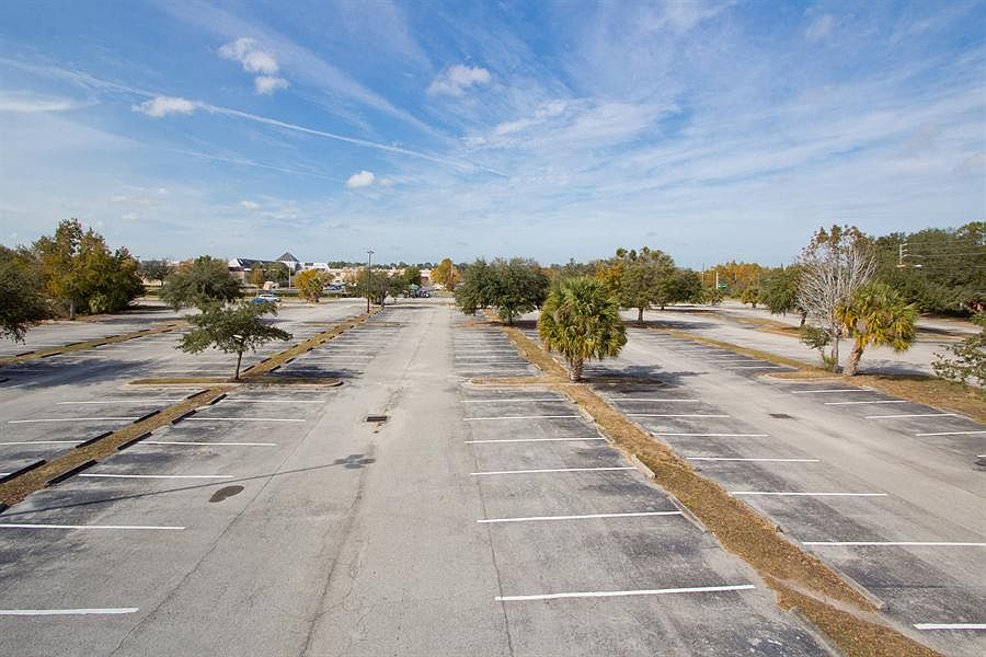 1st image of 1821 Armstrong Blvd