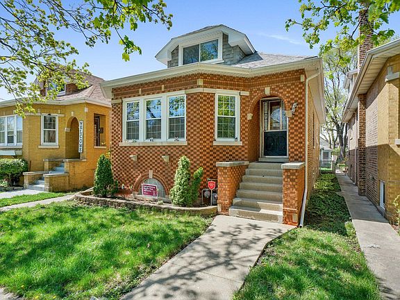 2nd image of 1508 Clarence Ave