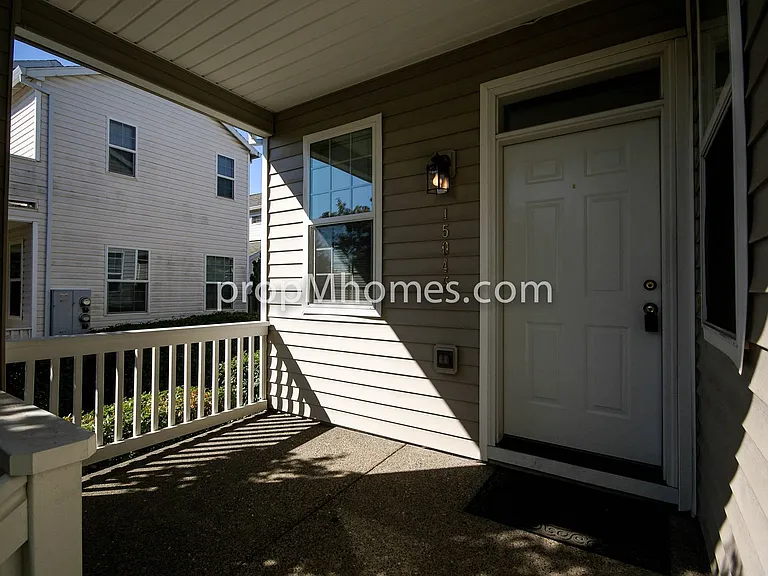 15045 SE Elm Park Dr — Photo 2