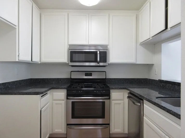 Archview Apartments — Photo 46