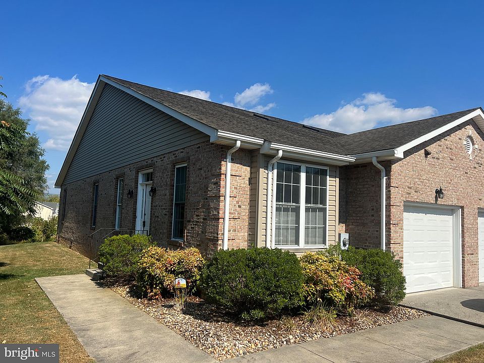 1st image of 344 Lora Dr