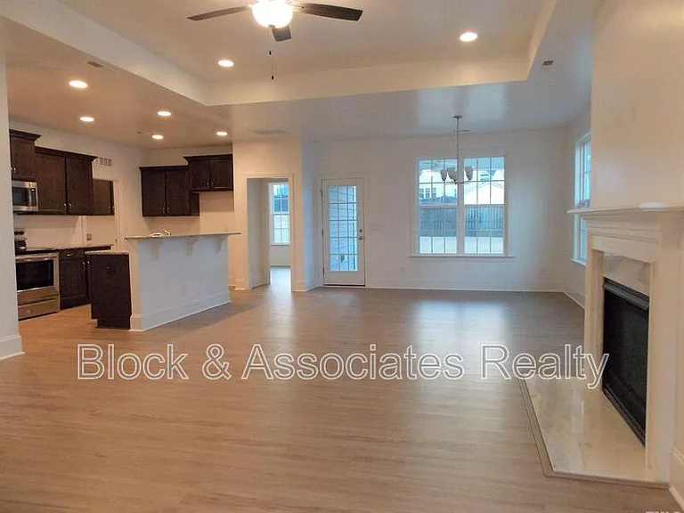 2940 Thurman Dairy Loop — Photo 3