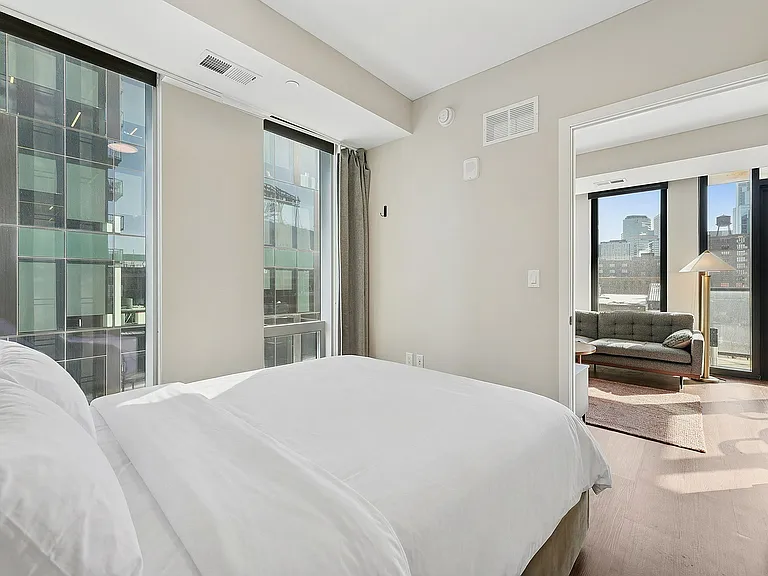 North Loop Green 360 Bedroom