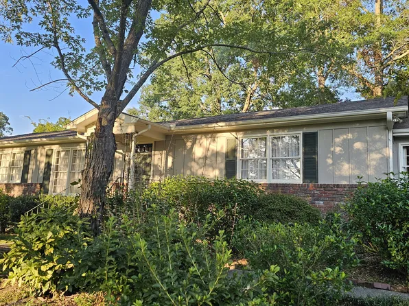 3000 Dolly Ridge Dr, Birmingham, AL 35243