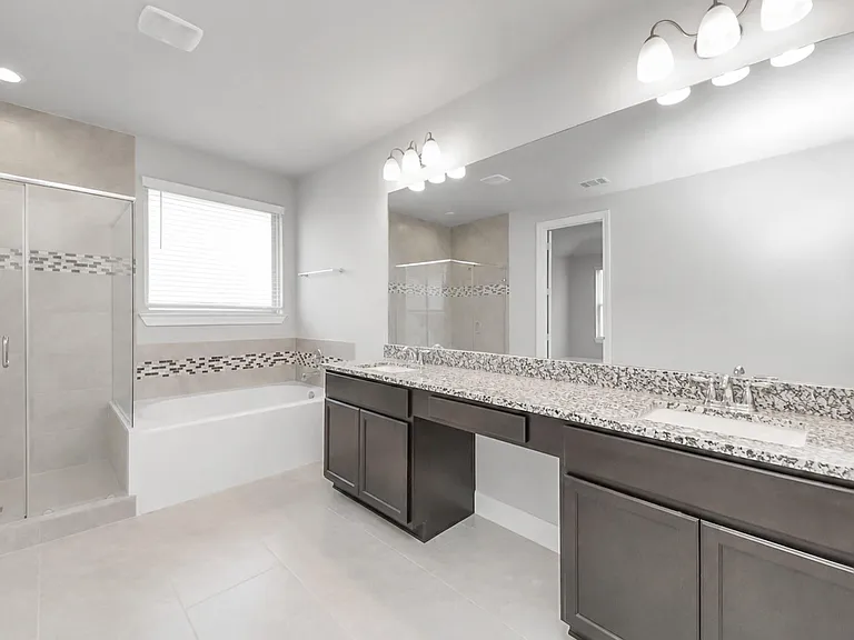 1026 Warm Summer Dr — Photo 15
