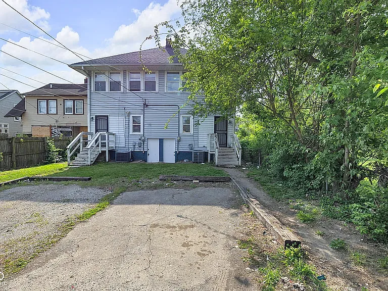 3019 Broadway St — Photo 24