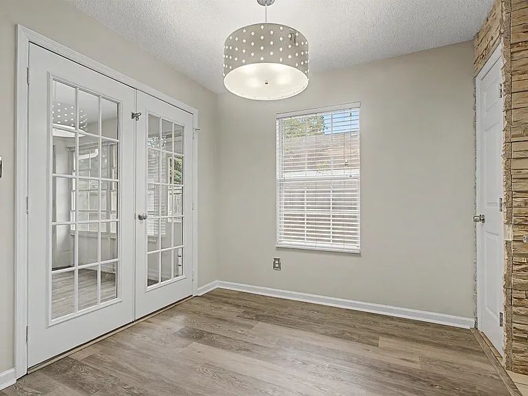 1850 Newman Ln — Photo 17