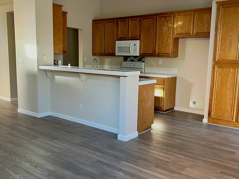 48 Gold Crest Ct — Photo 2