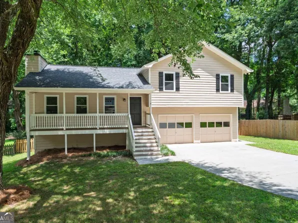 6040 Stone Wood Dr NW, Marietta, GA 30152