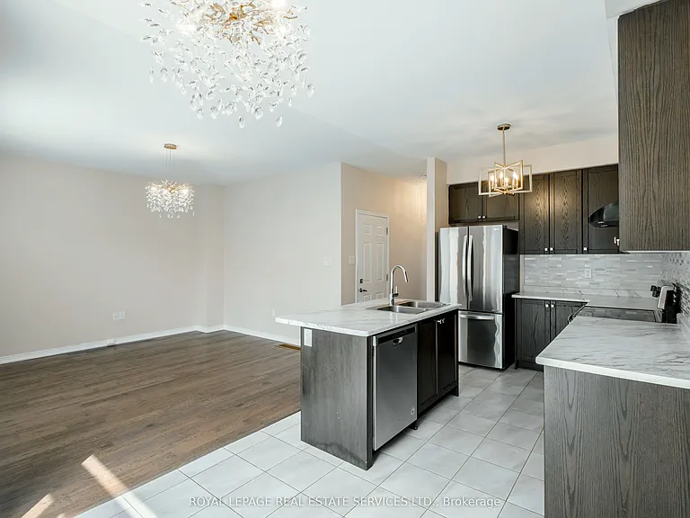 152 Munro Cir — Photo 25