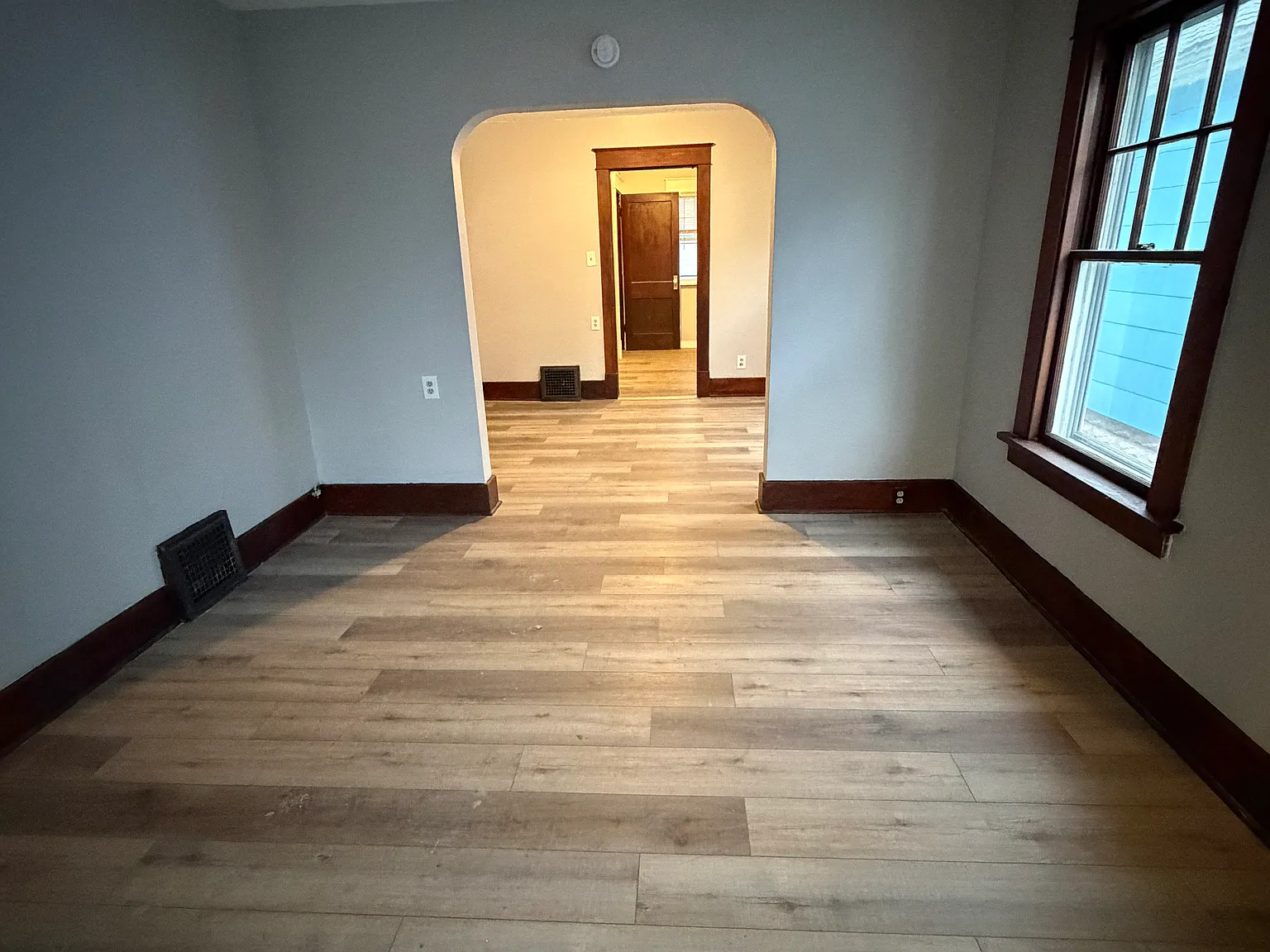 2 bed, 748 sqft, $1,285 — Photo 4