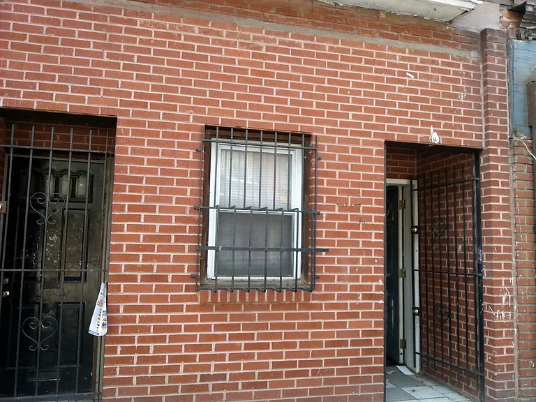 212 S 60th St #1 — Photo 1