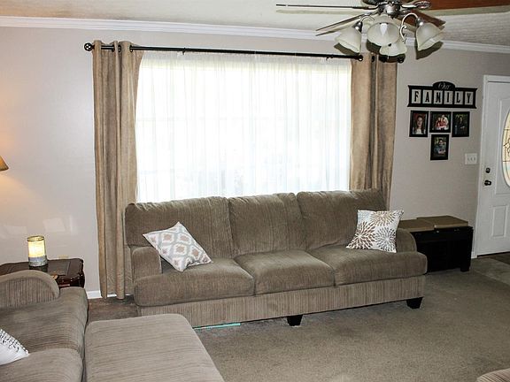 4th image of 5856 Lake Circle Dr