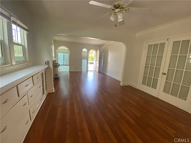 1817 Roosevelt Ave — Photo 6