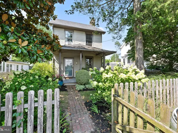 1735 W Doe Run Rd, Kennett Square, PA 19348
