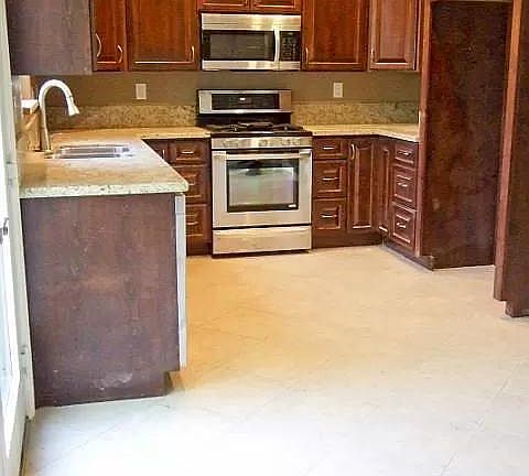 2nd image of 2761 2nd Ave