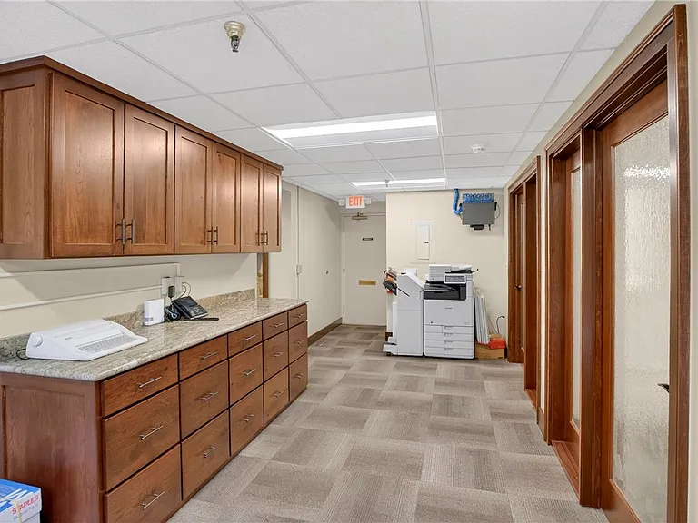 750 Washington Rd #12-13-14 — Photo 35