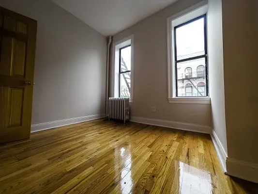 Rented by Standard Realty | media 16