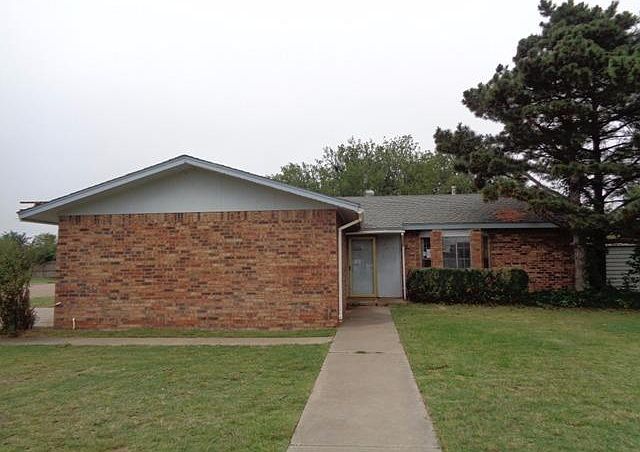 1st image of 2901 Mesa Dr