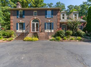 12308 Rochester Dr, Fairfax, VA 22030