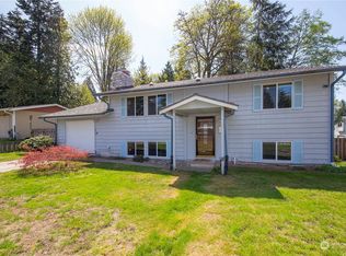 701 NE Normandy Dr, Bremerton, WA 98310