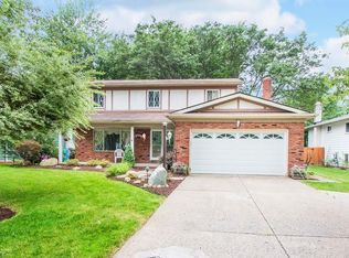 3936 Dover Center Rd, North Olmsted, OH 44070