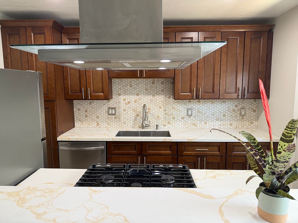 1st image of 31921 Via Belardes APT B