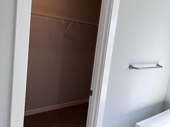 5th image of 5021 83rd Ave NE